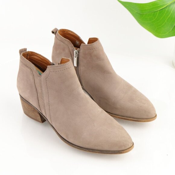 Franco Sarto Womens Laslo Boot Size 8 Tan Nubuck Bootie Low Block Heel Comfy - Picture 2 of 12
